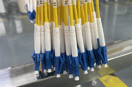 featured image for what are the key factors for fiber optic connectors