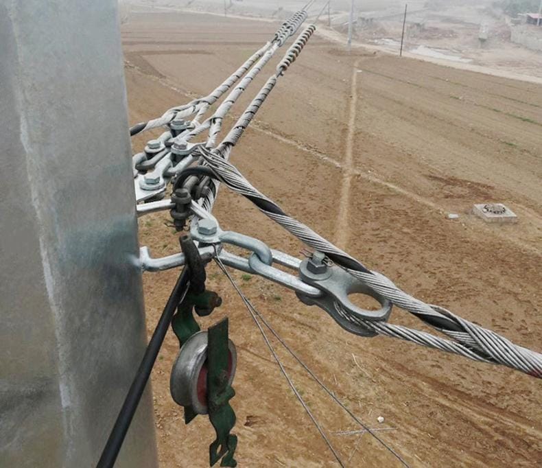 pole bracket and suspension clamps with preformed dead end steel strands