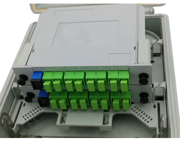 quality fiber optic splitter terminal box 16 sc adapter, drop cable ports, 1x16 lgx splitter or mini splitter, gray black color optional.