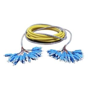 multi fiber patch cables32 cores single mode, fanout with colored fiber pigtails 0.9mm g652d pvc 8m, sc upc connectors, with spriral tube protection