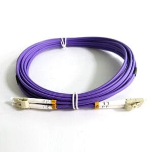 100g data center lc lc multimode patch cord om4 gigabit 50/125um g.651 fiber, violet pvc 3mm truck cable