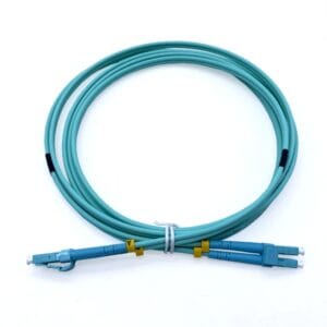 10g om3 fiber optic patch cord lc lc 3mm 1 mt duplex 50/125um lszh, 1pc/bag, 500pcs/carton, custom logo