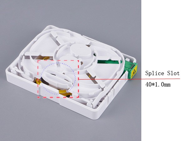 splice slot ftth fiber optic termination box, 2 sc / lc duplex adapters, splice tray with sleeve holders, drop cable exits, white os1 9/125um