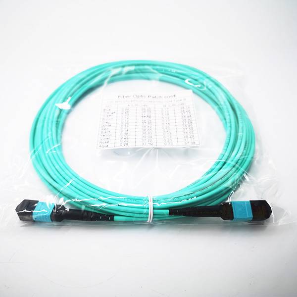 40g qsfp 8 fiber mtp mtp patch cord om3 mm 50/125um, 12 cores micro cable 3mm round lszh aqua 10m, type b