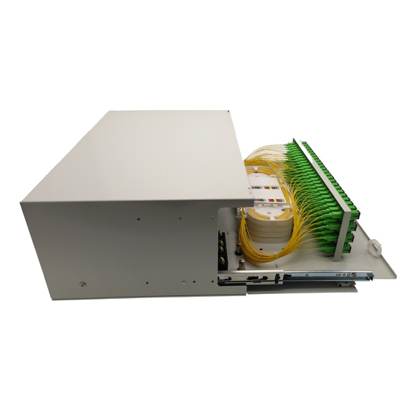 data center sc apc patch panel 4u 96 port, white, tool less design