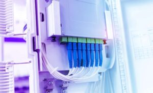 fb0216g fiber distribution box with lgx splitter module sc upc, white uncut port or cable gland, ip65
