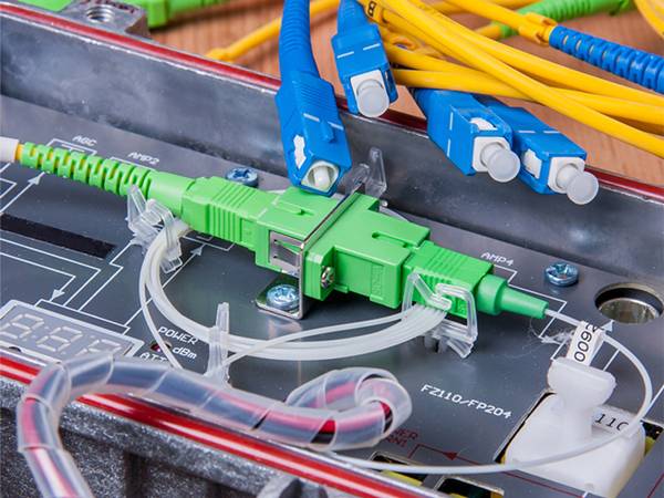 edfa fiber optic device integration