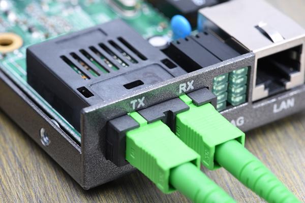 optical transceiver- product page